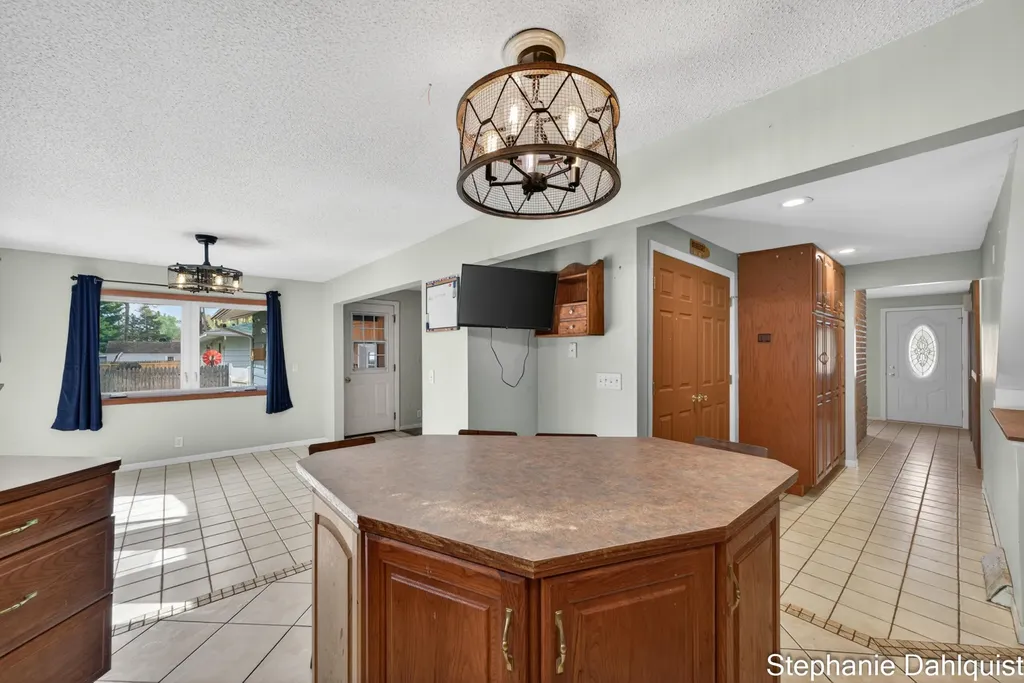 1490 Sunview Street Laketon Township MI 49445