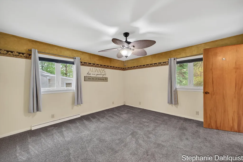 1490 Sunview Street Laketon Township MI 49445