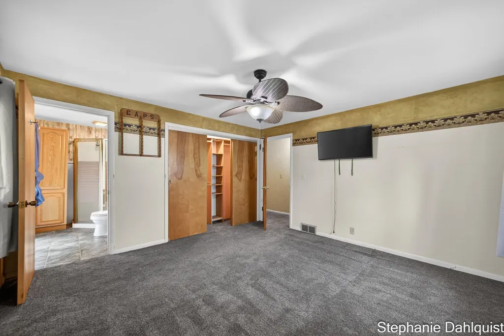 1490 Sunview Street Laketon Township MI 49445