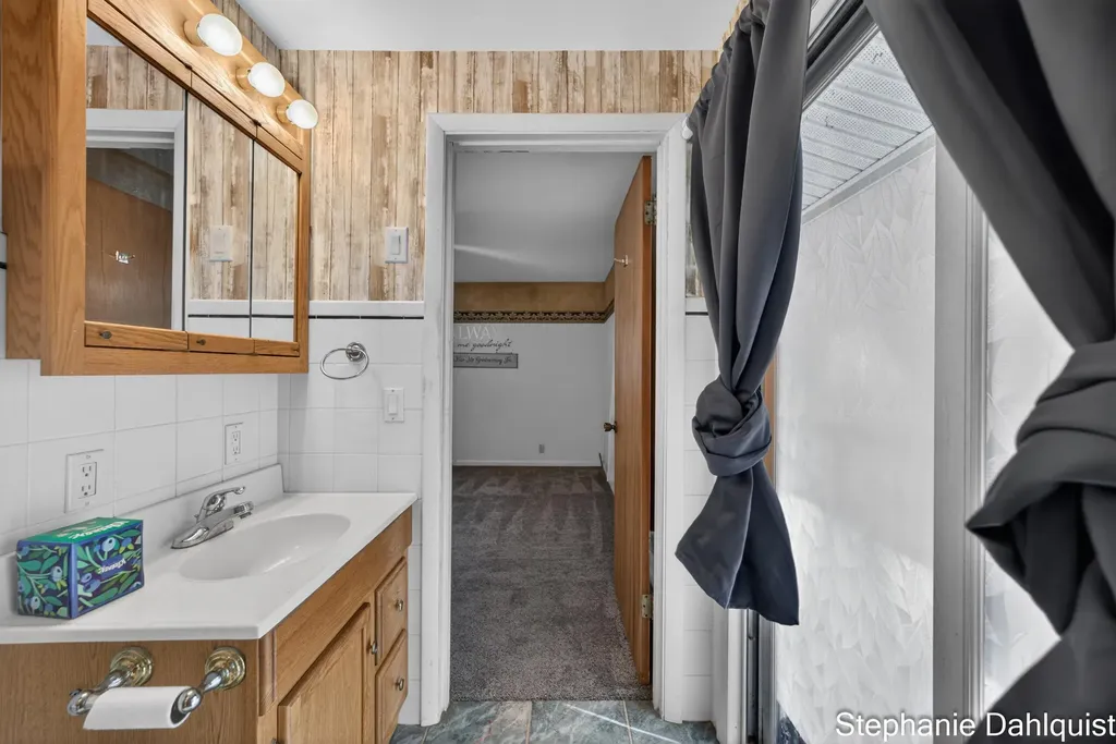 1490 Sunview Street Laketon Township MI 49445