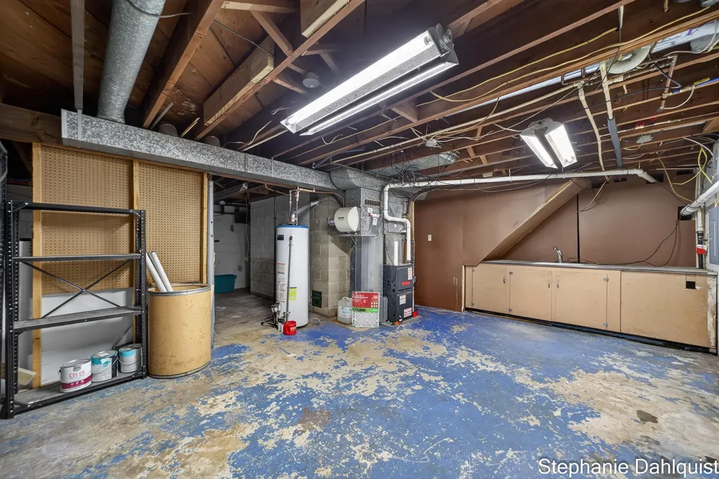 1490 Sunview Street Laketon Township MI 49445
