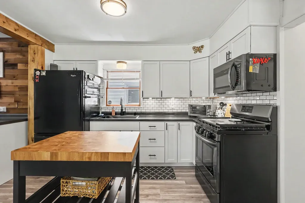 6383 Cline Road Sullivan Township MI 49415