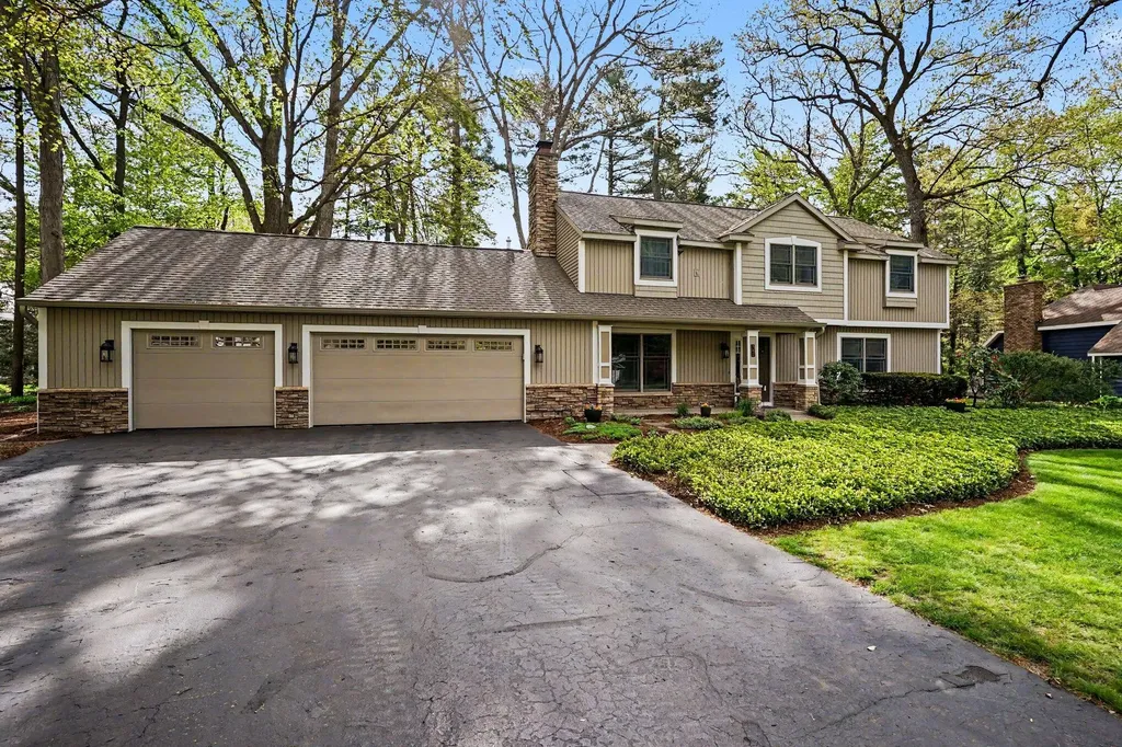 365 Stone Harbor Road Park Township MI 49424
