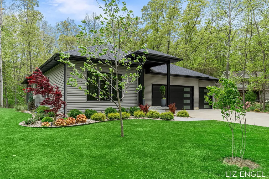 3190 Light House Way Saugatuck Township MI 49453