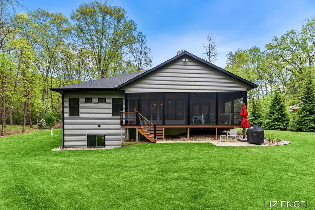 3190 Light House Way Saugatuck Township MI 49453