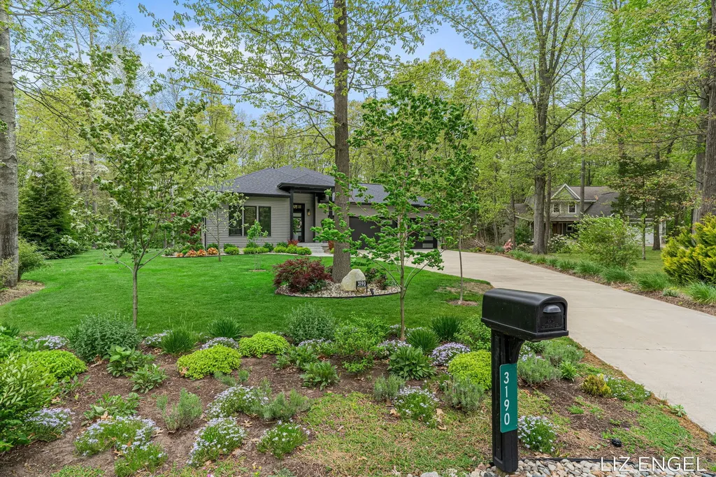 3190 Light House Way Saugatuck Township MI 49453