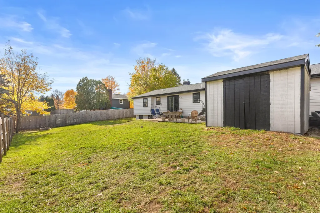 2754 Fairbrook Drive Georgetown Charter Township MI 49428