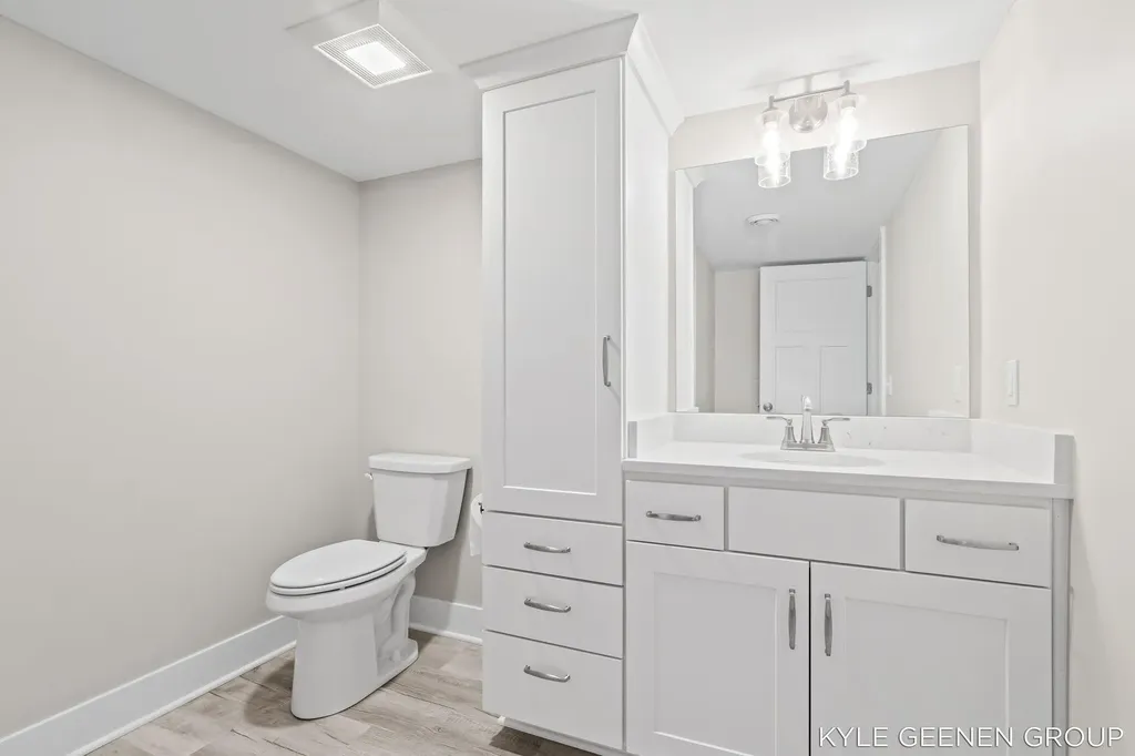 1448 E Addison Way Laketon Township MI 49445