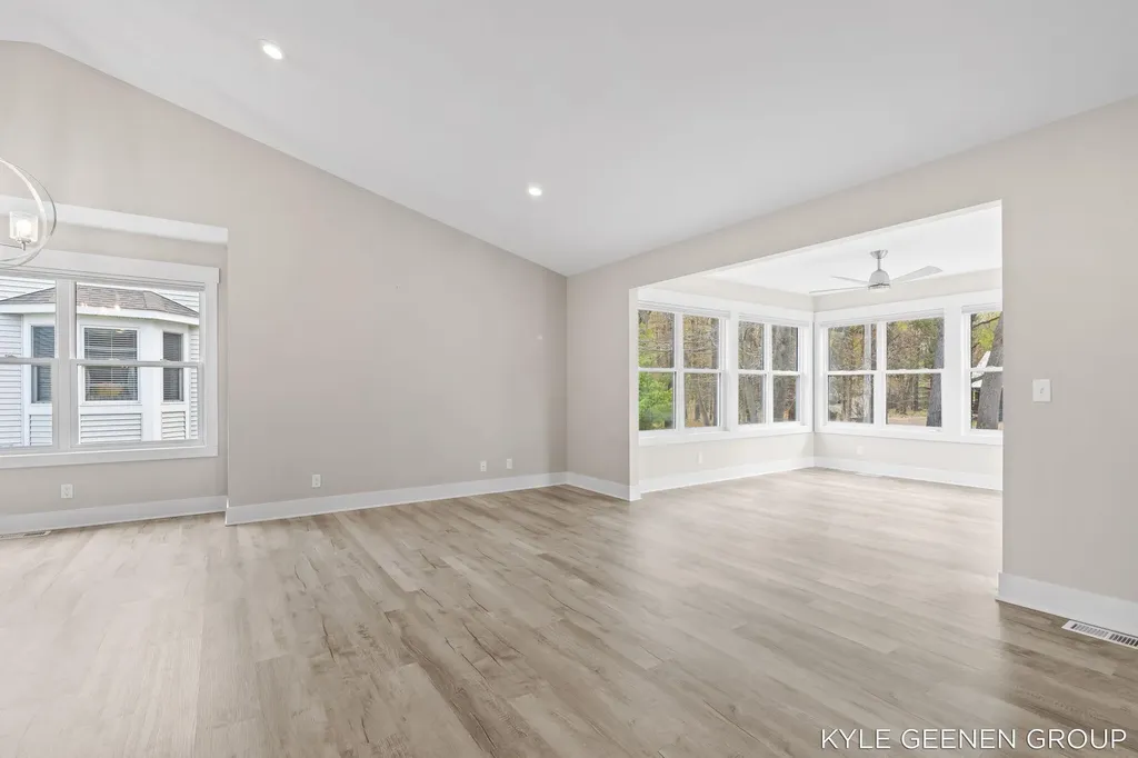 1448 E Addison Way Laketon Township MI 49445