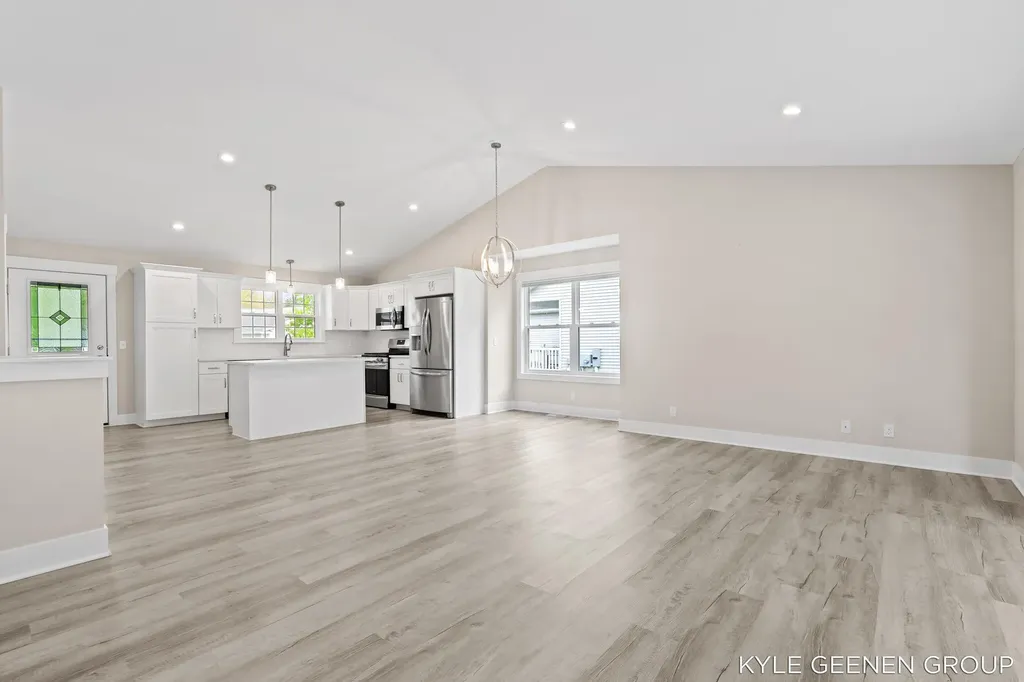 1448 E Addison Way Laketon Township MI 49445