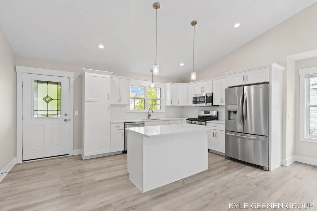 1448 E Addison Way Laketon Township MI 49445