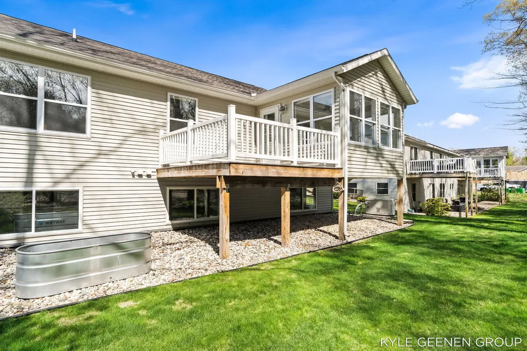 1448 E Addison Way Laketon Township MI 49445