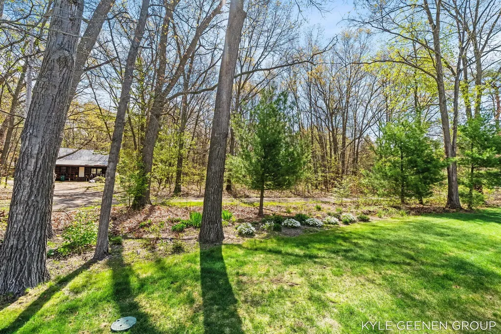 1448 E Addison Way Laketon Township MI 49445