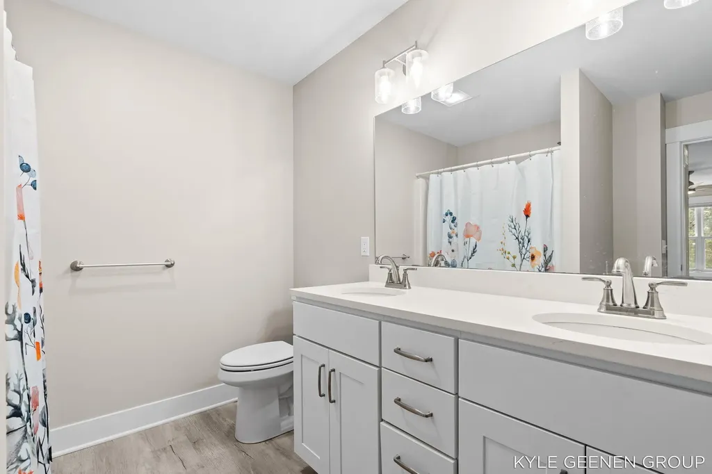 1448 E Addison Way Laketon Township MI 49445