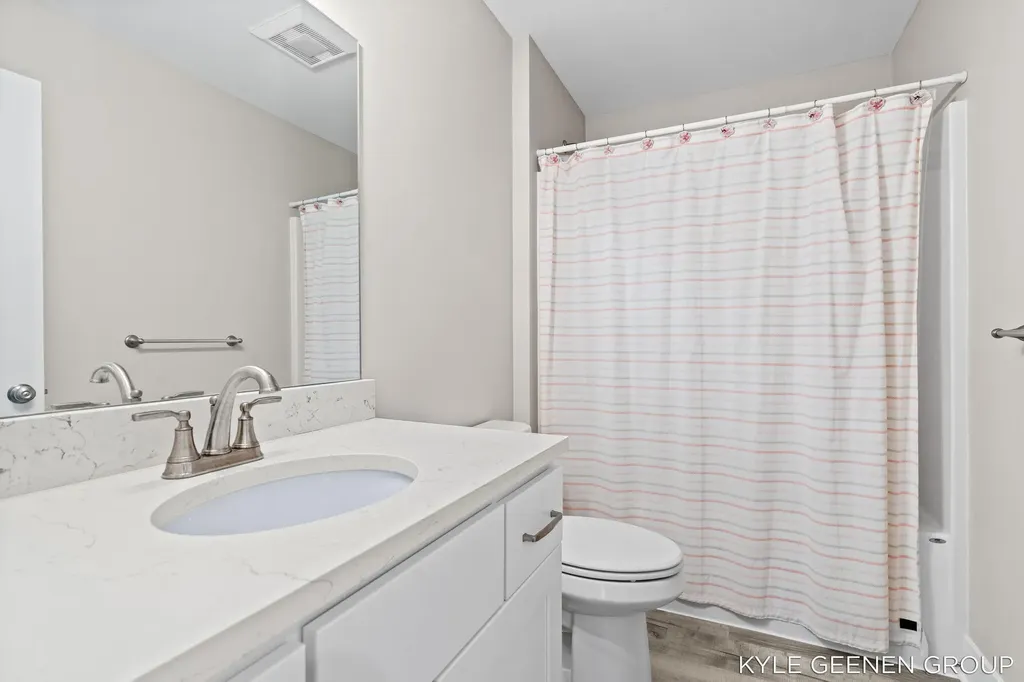 1448 E Addison Way Laketon Township MI 49445