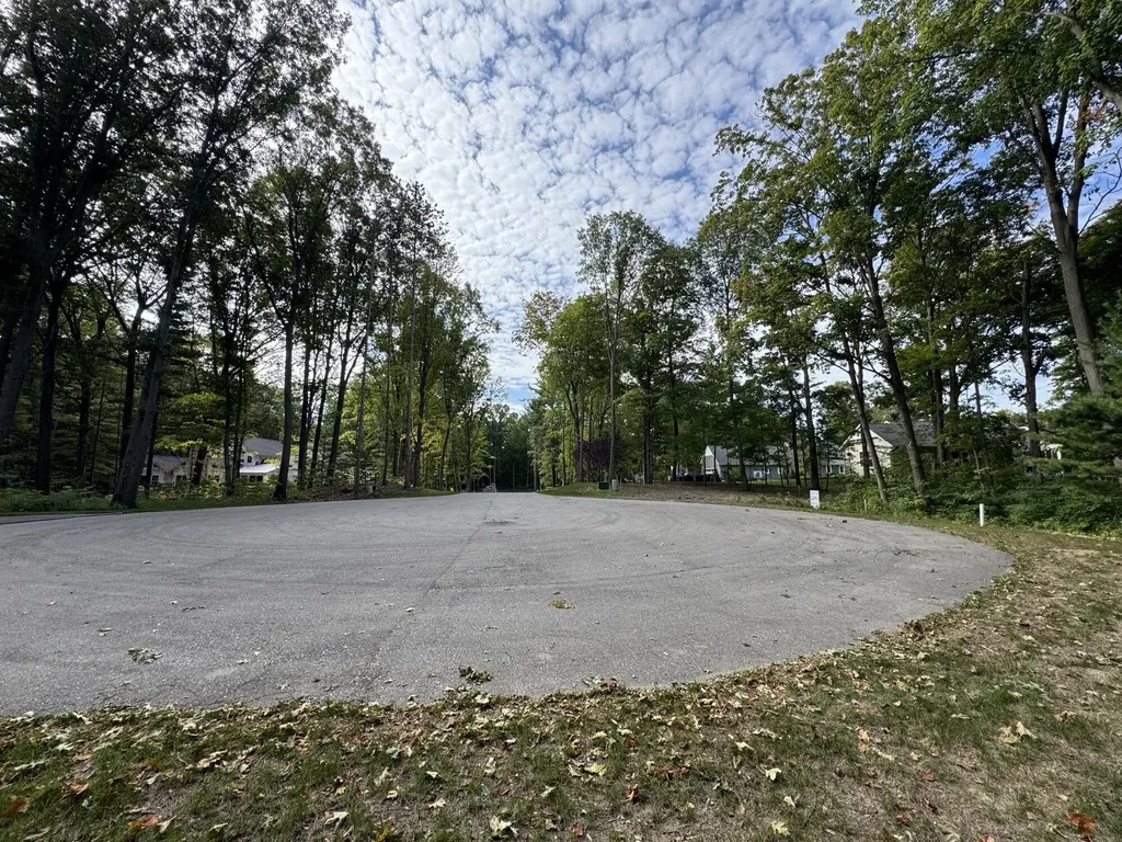14672 Crest View Court South Haven Charter Township MI 49090