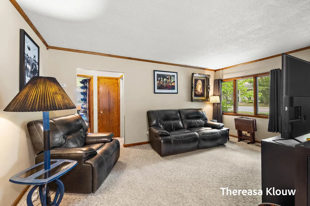 710 Quarterline Road Muskegon Charter Township MI 49442