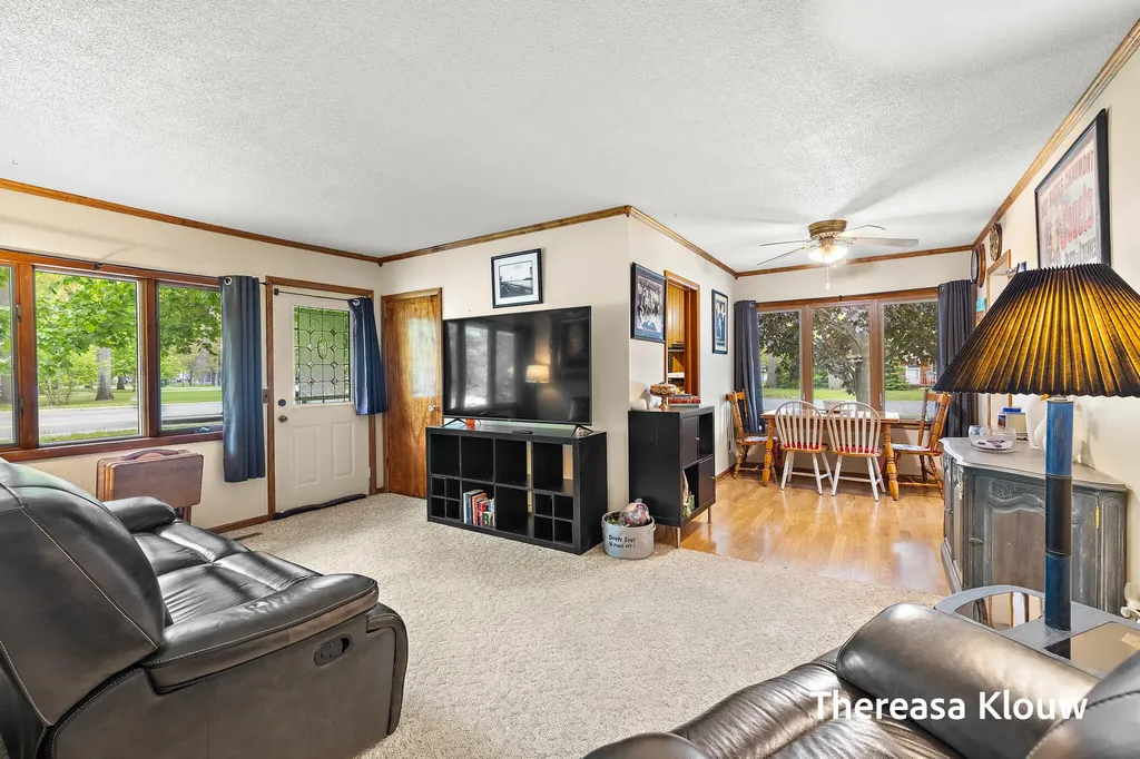 710 Quarterline Road Muskegon Charter Township MI 49442