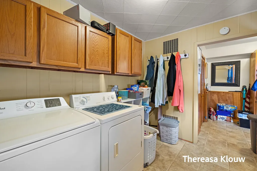710 Quarterline Road Muskegon Charter Township MI 49442