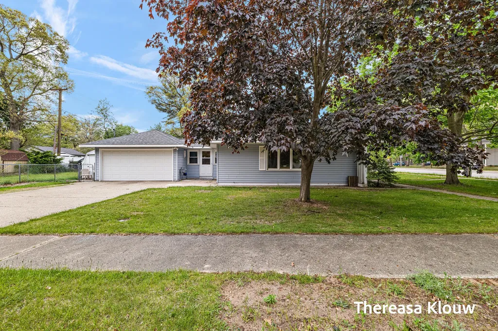 710 Quarterline Road Muskegon Charter Township MI 49442