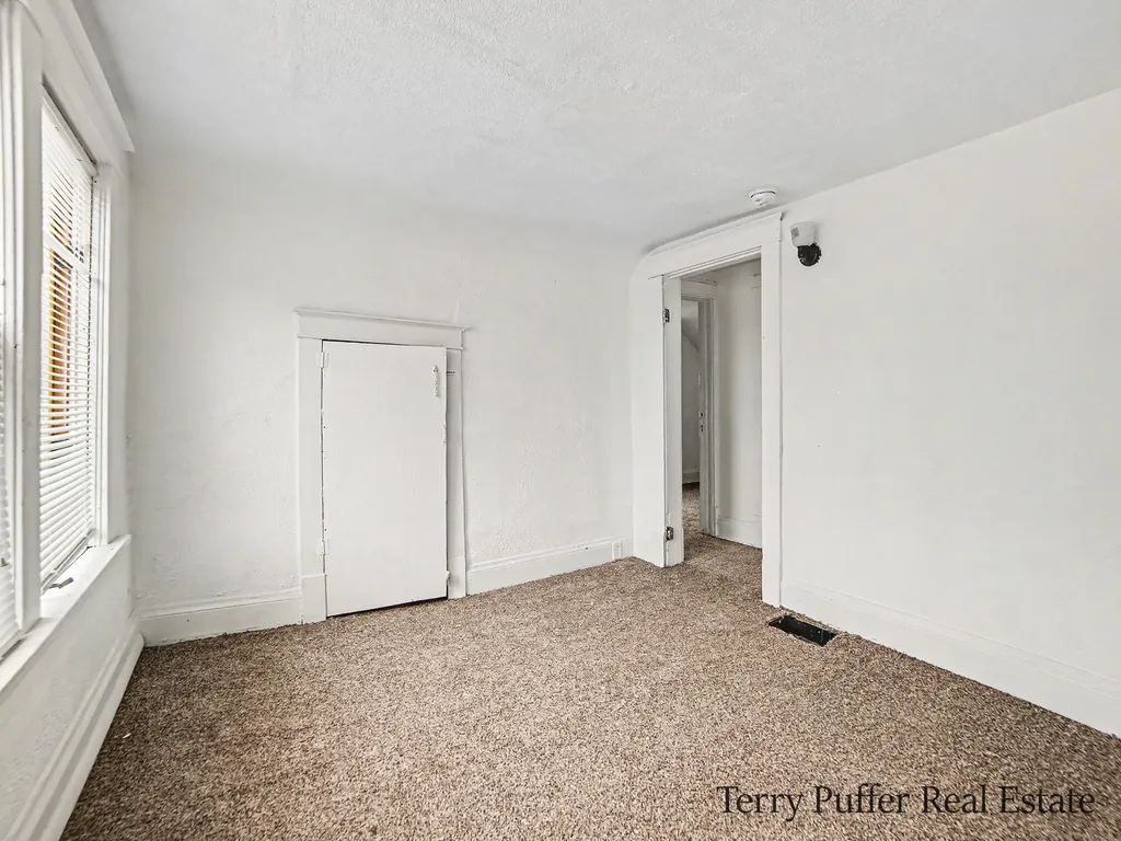 2028 8th Street Muskegon Heights City MI 49444