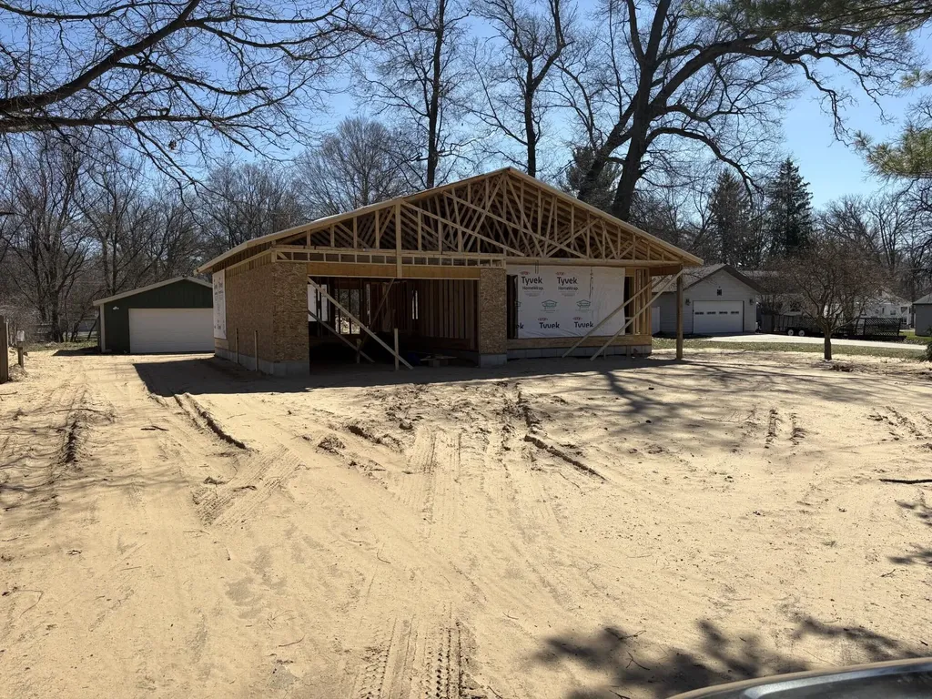 170 N 6th Avenue Fruitport Village MI 49415