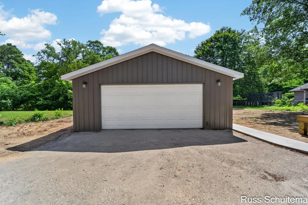 170 N 6th Avenue Fruitport Village MI 49415
