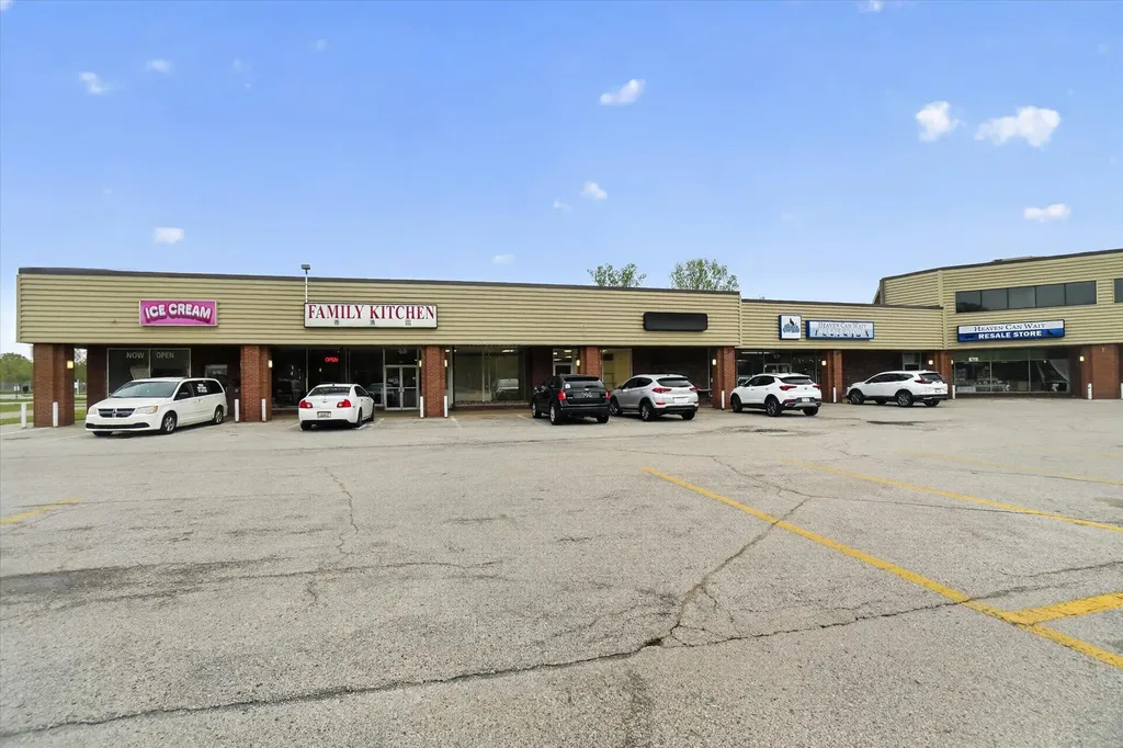 1631 W Sherman Boulevard Norton Shores City MI 49441