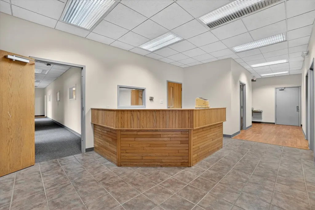 1631 W Sherman Boulevard Norton Shores City MI 49441