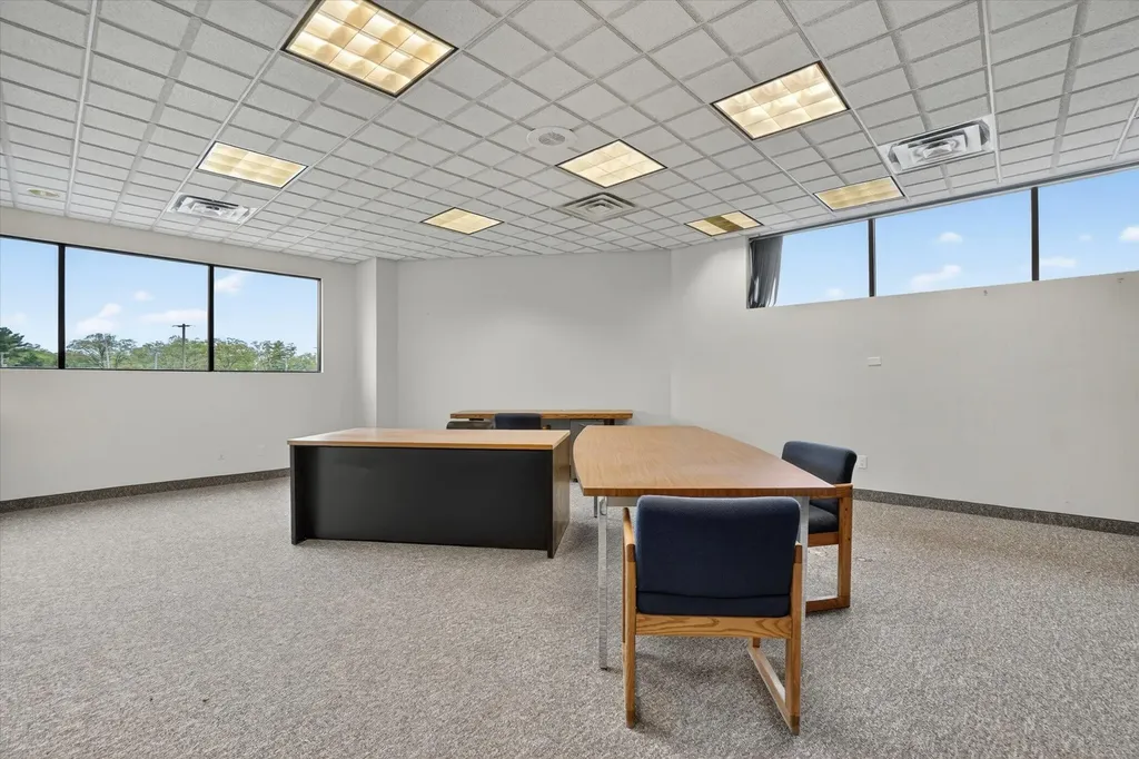 1631 W Sherman Boulevard Norton Shores City MI 49441