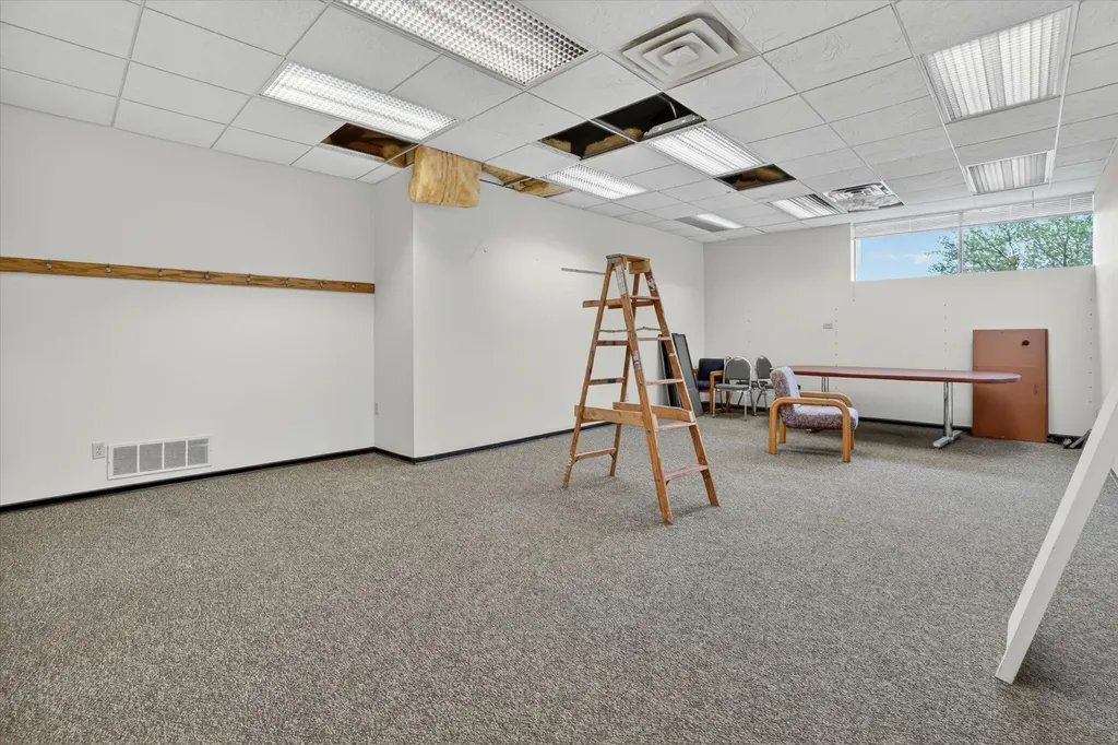 1631 W Sherman Boulevard Norton Shores City MI 49441