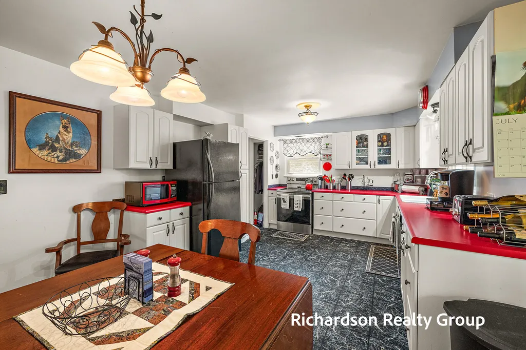 1261 Graf Street Muskegon Charter Township MI 49442