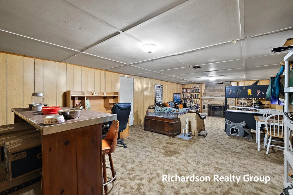 1261 Graf Street Muskegon Charter Township MI 49442