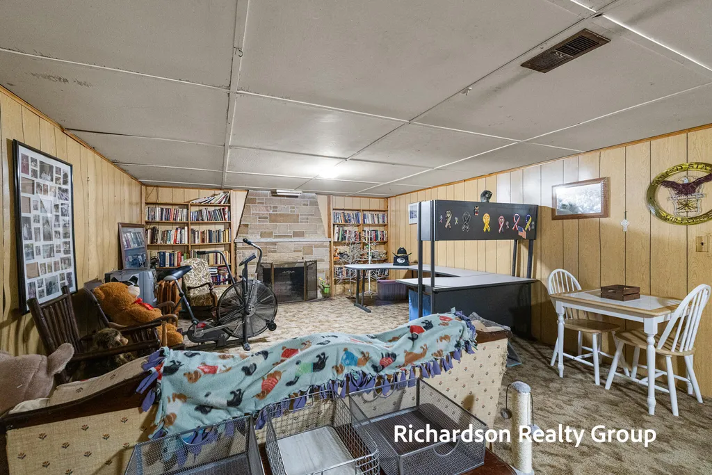 1261 Graf Street Muskegon Charter Township MI 49442