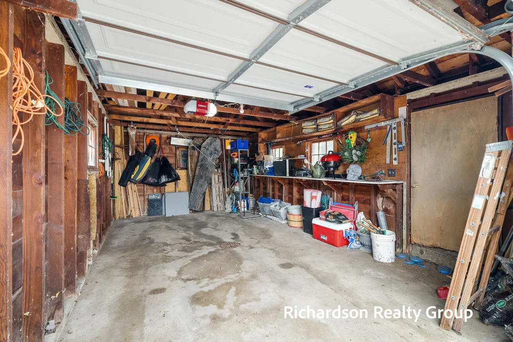 1261 Graf Street Muskegon Charter Township MI 49442