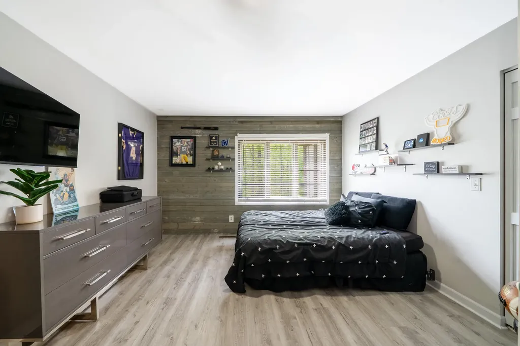4083 Braeburn Drive Norton Shores City MI 49441