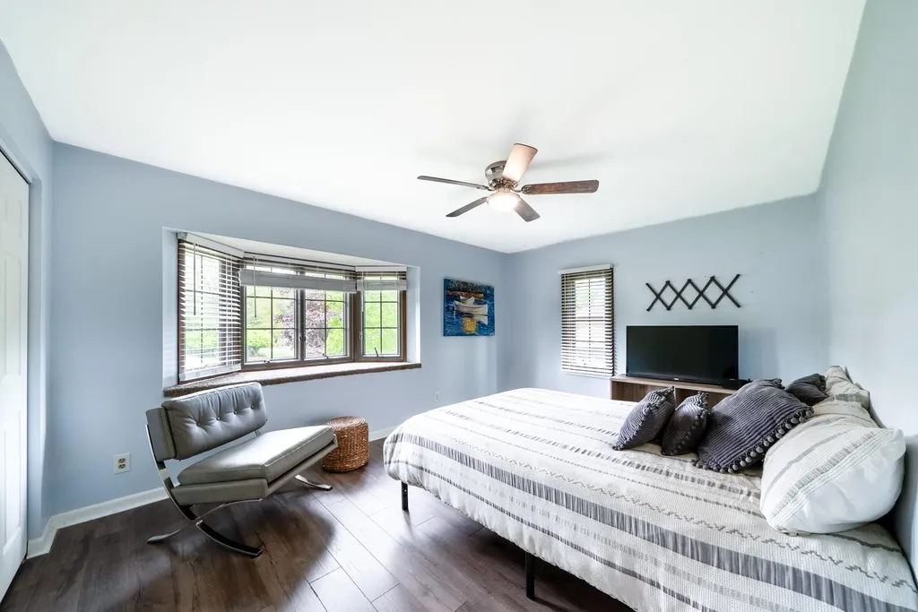 4083 Braeburn Drive Norton Shores City MI 49441