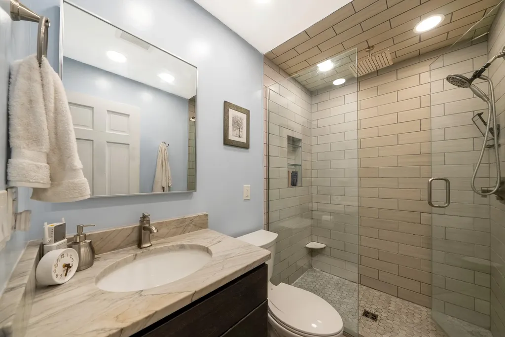 4083 Braeburn Drive Norton Shores City MI 49441