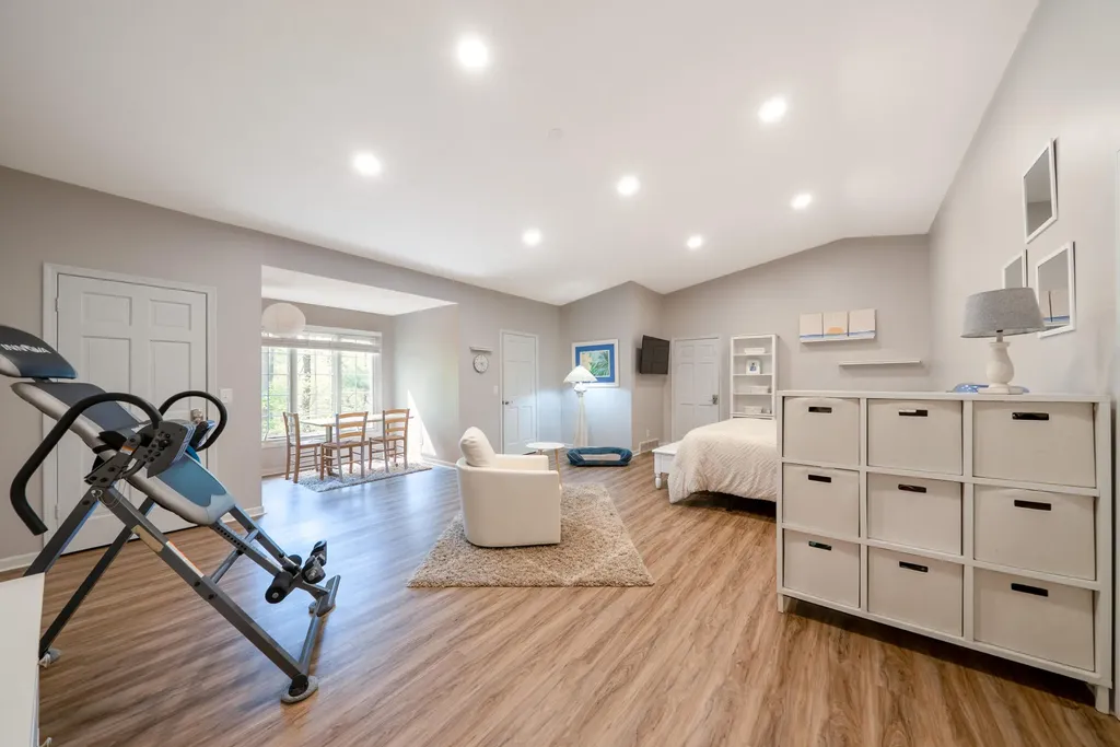 4083 Braeburn Drive Norton Shores City MI 49441