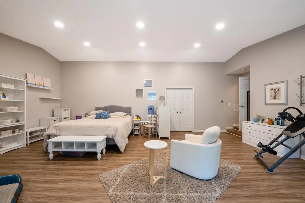 4083 Braeburn Drive Norton Shores City MI 49441