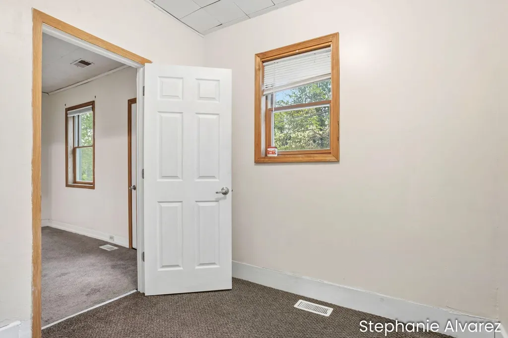 1560 E Mcmillan Road Dalton Township MI 49445
