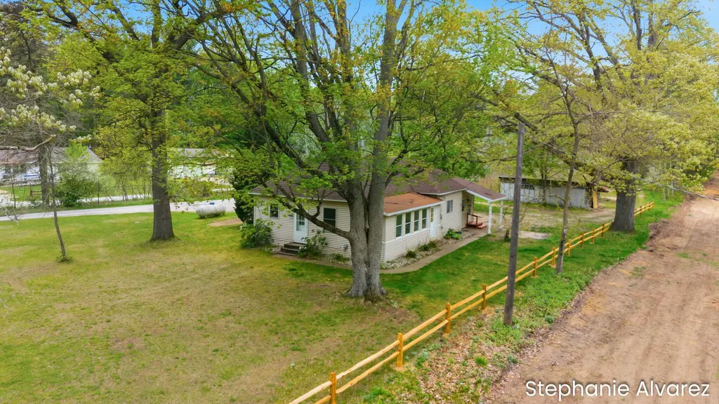 1560 E Mcmillan Road Dalton Township MI 49445
