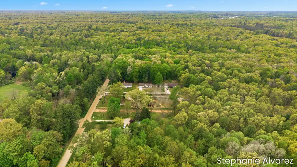 1560 E Mcmillan Road Dalton Township MI 49445