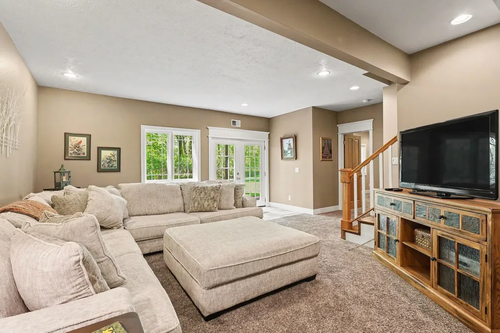 6054 S Moorland Road Ravenna Township MI 49451