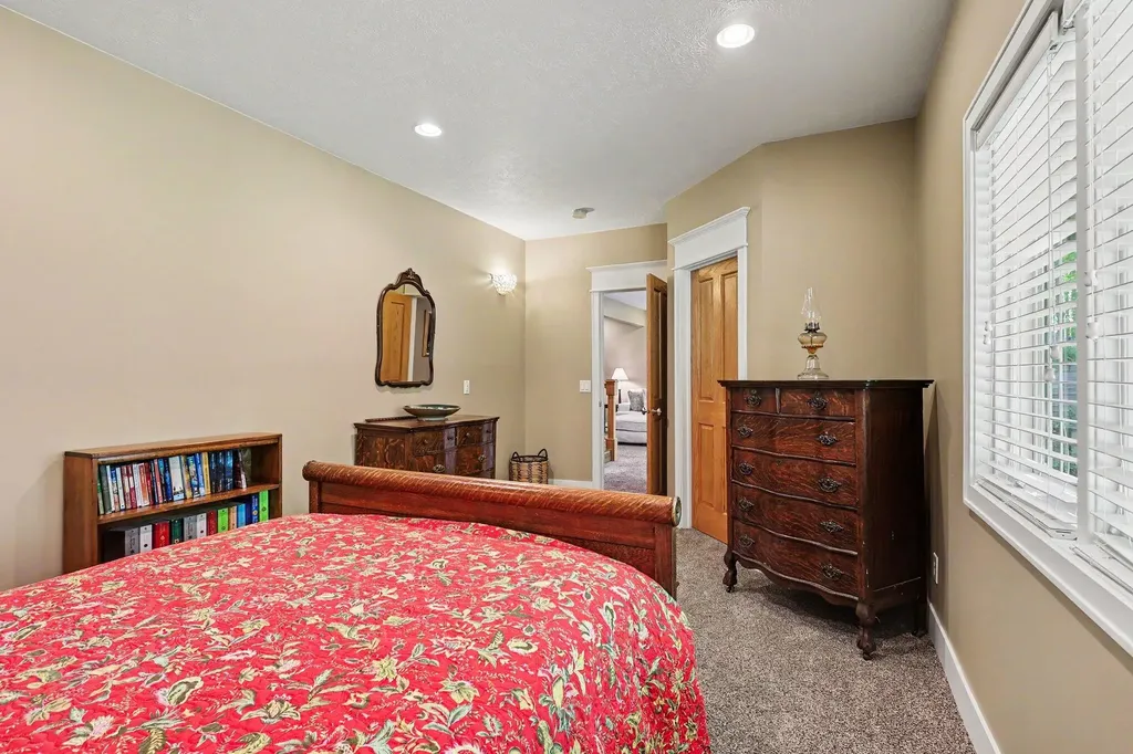 6054 S Moorland Road Ravenna Township MI 49451