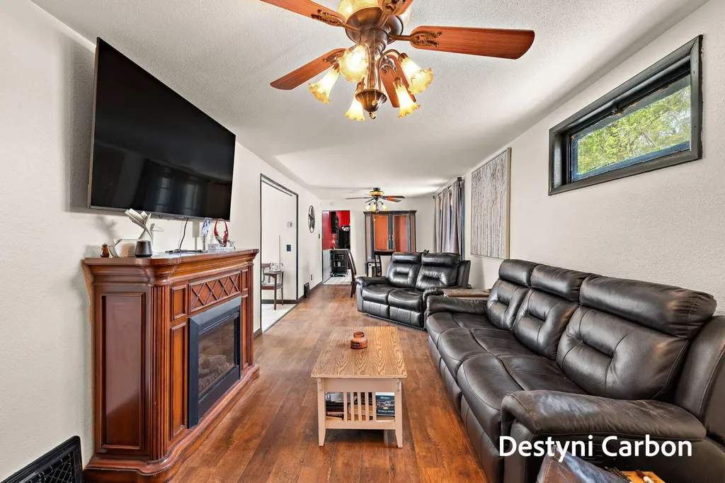 635 Leonard Avenue Muskegon City MI 49442