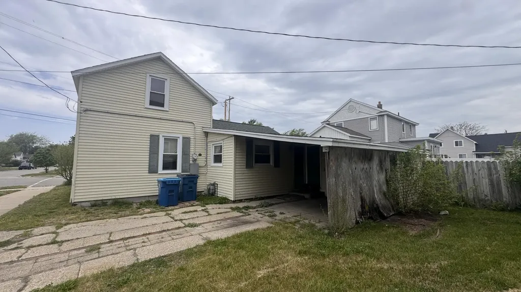 400 N 6th Street Grand Haven City MI 49417