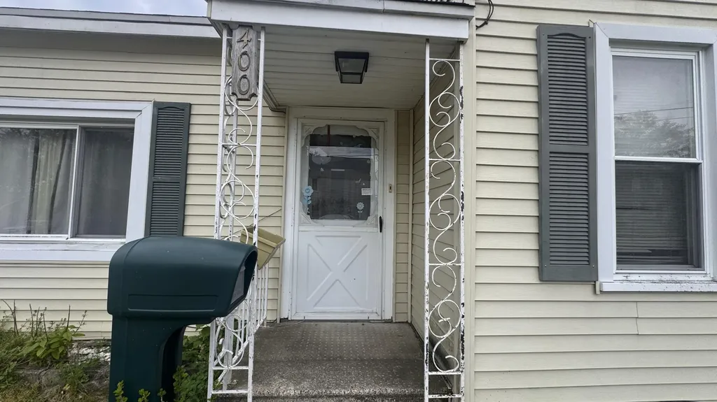 400 N 6th Street Grand Haven City MI 49417