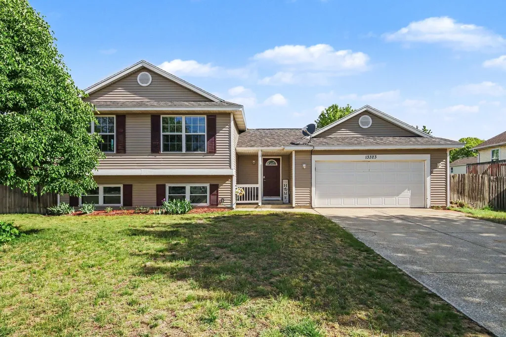 13323 Tamarack Drive Holland Charter Township MI 49424
