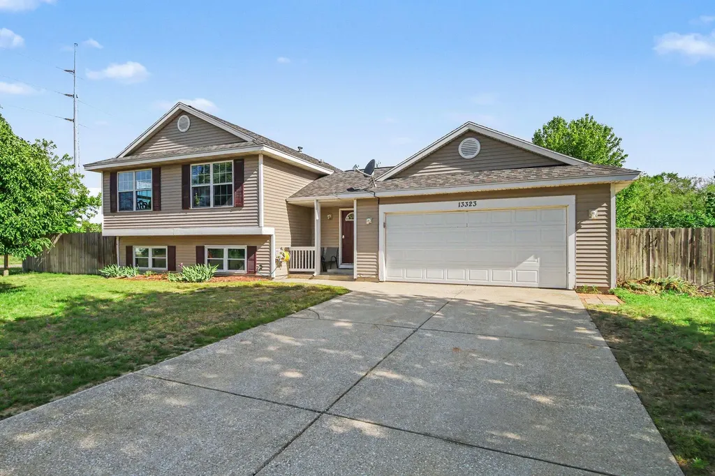 13323 Tamarack Drive Holland Charter Township MI 49424